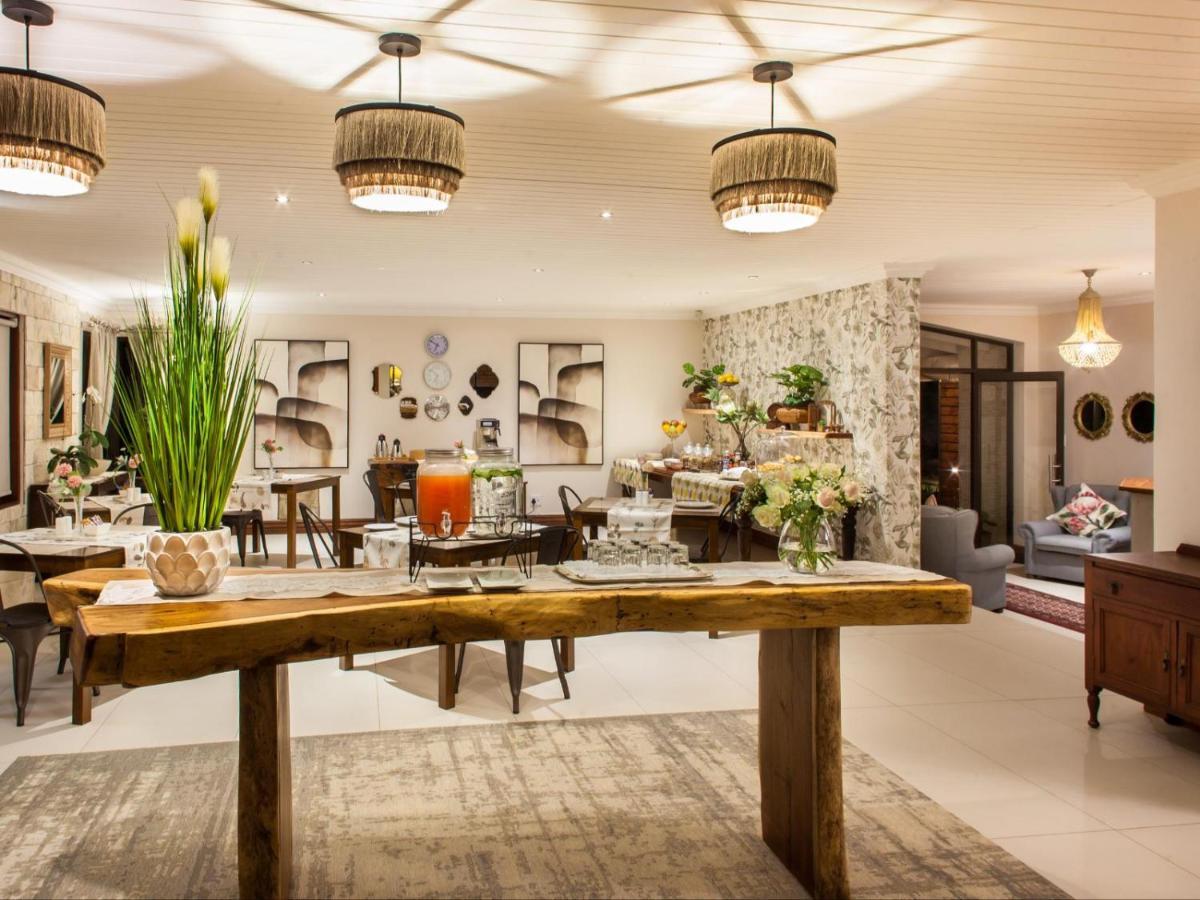 The Coral Tree Hotel Mbombela Buitenkant foto