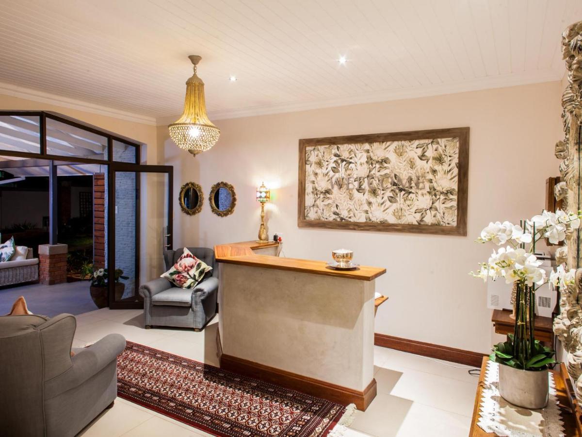 The Coral Tree Hotel Mbombela Buitenkant foto