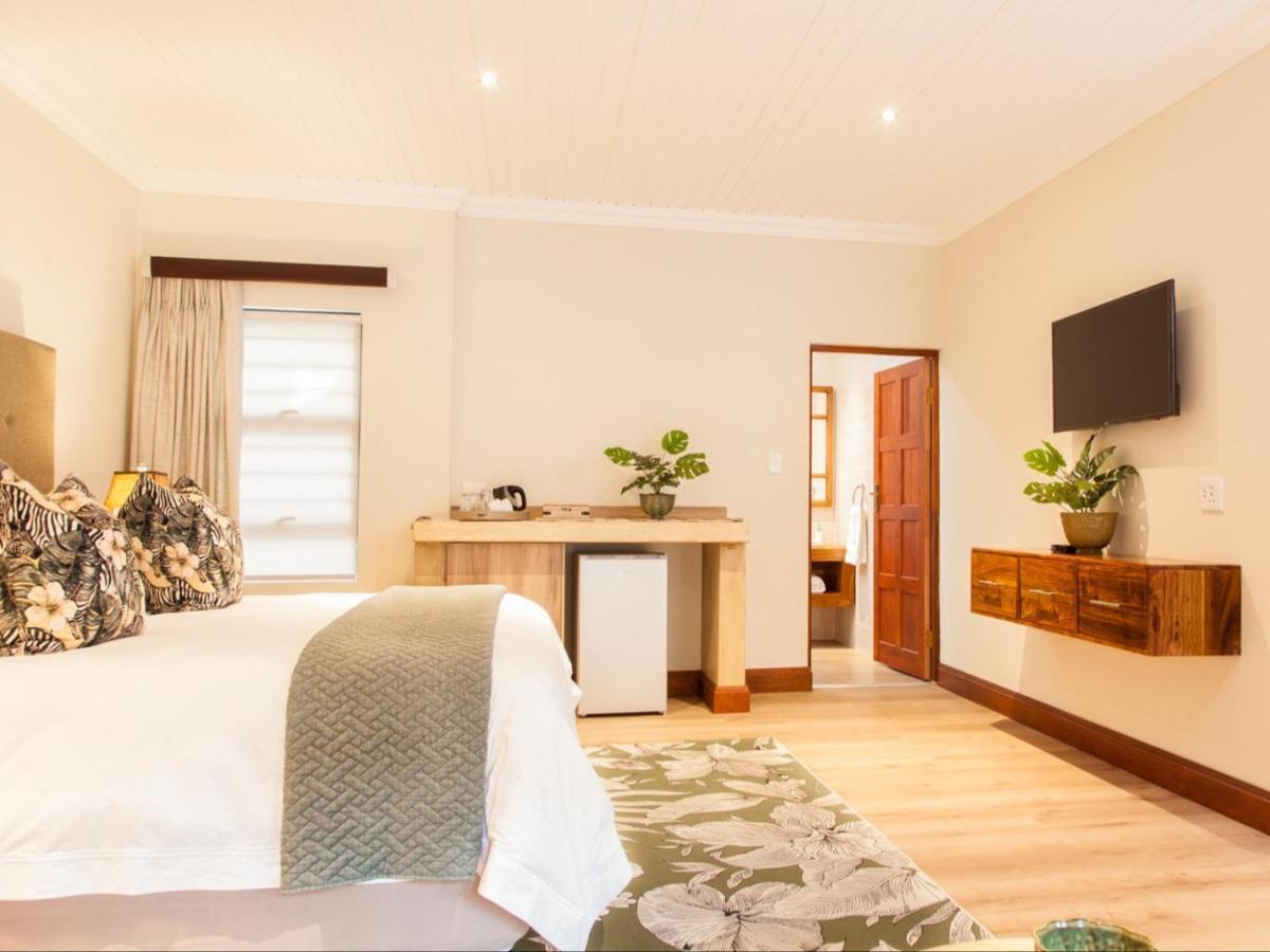 The Coral Tree Hotel Mbombela Buitenkant foto