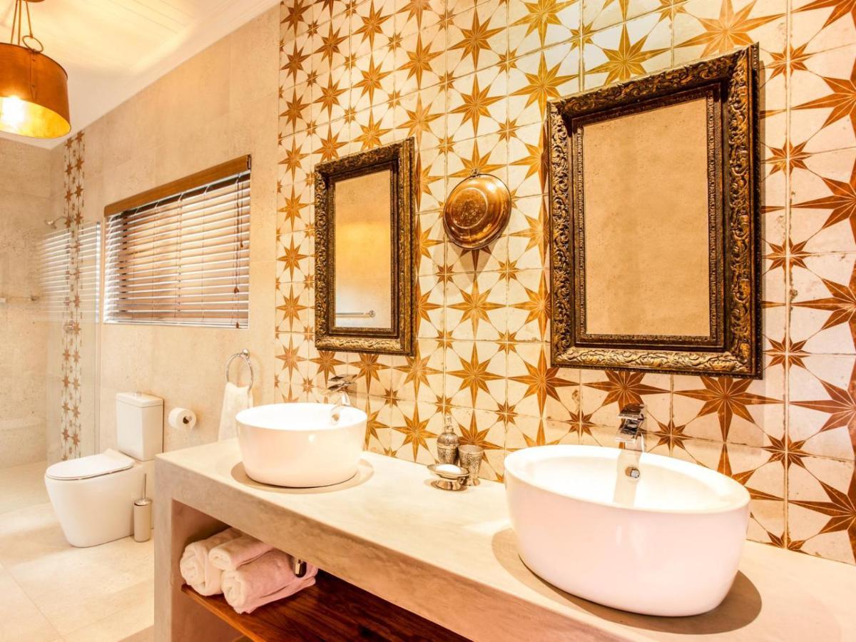 The Coral Tree Hotel Mbombela Buitenkant foto