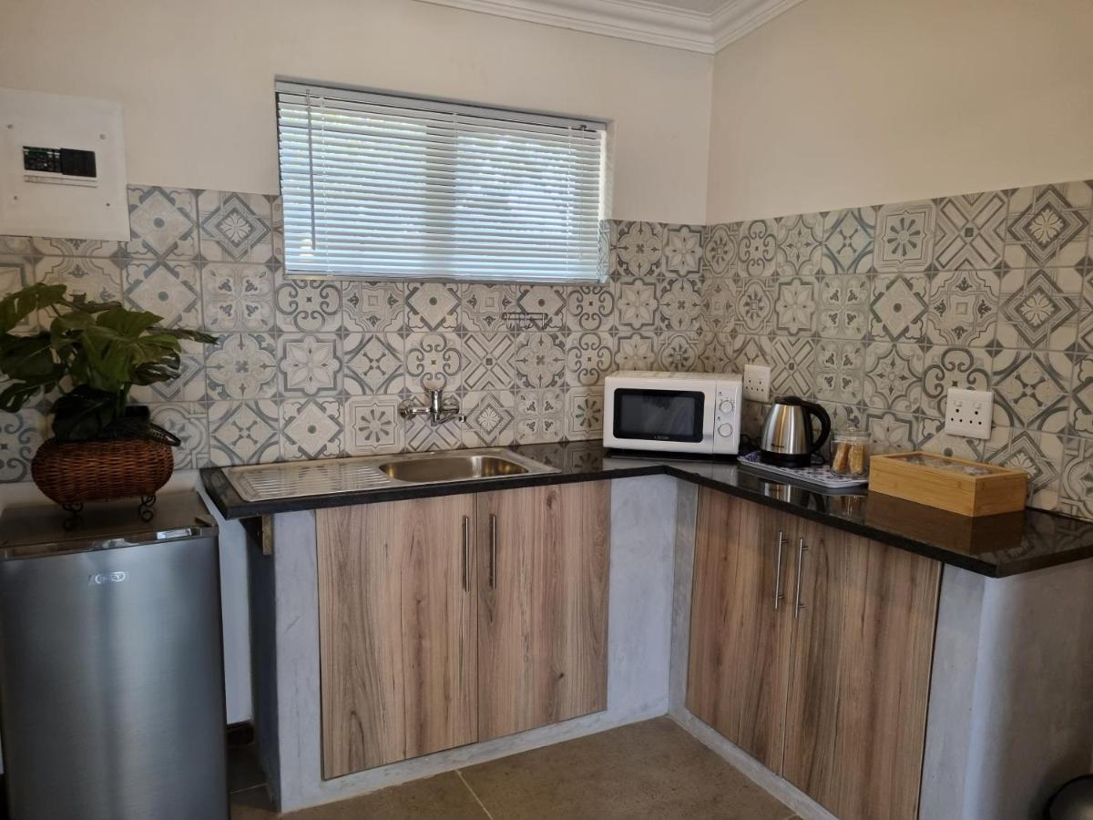 The Coral Tree Hotel Mbombela Buitenkant foto