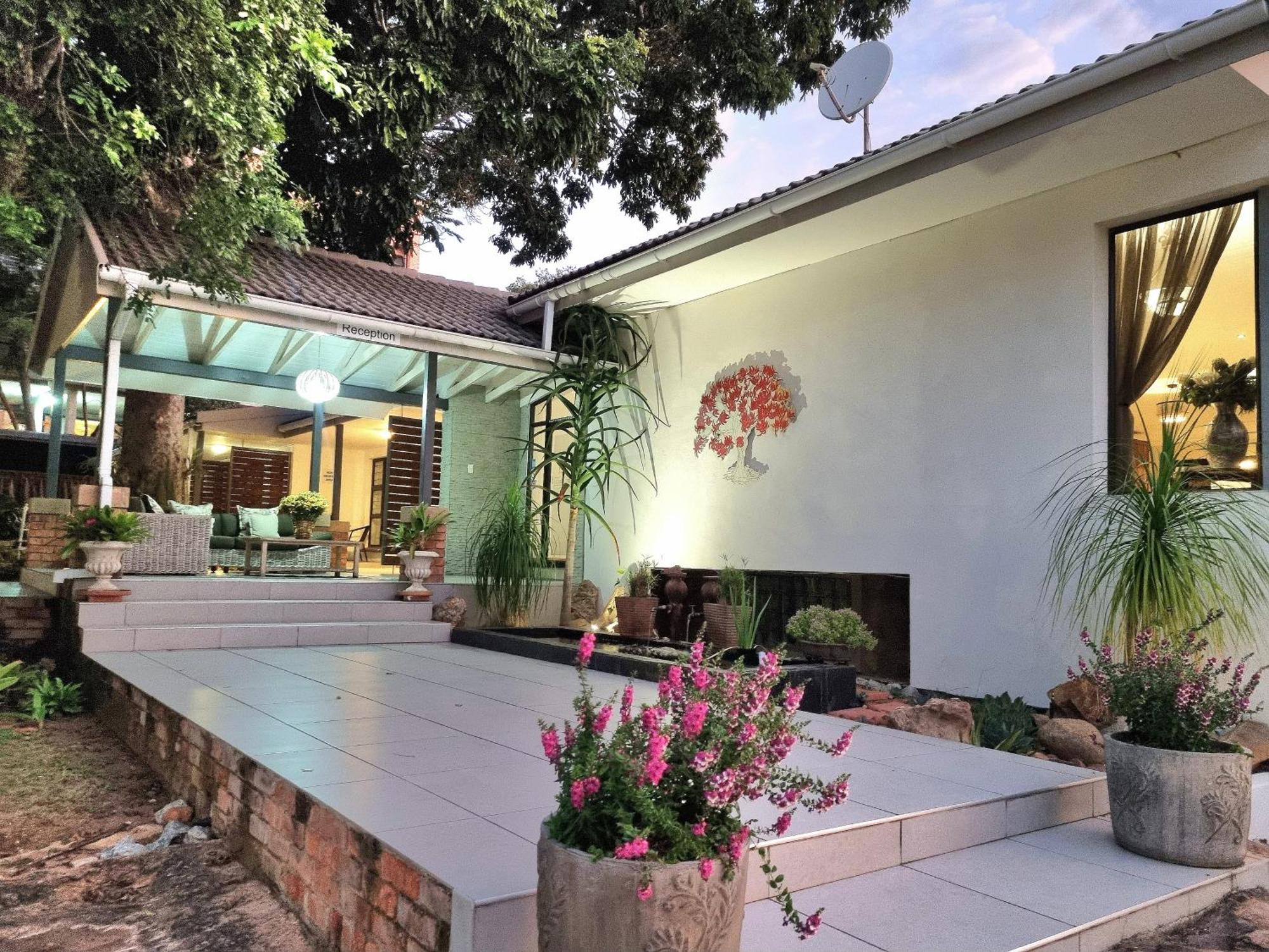 The Coral Tree Hotel Mbombela Buitenkant foto