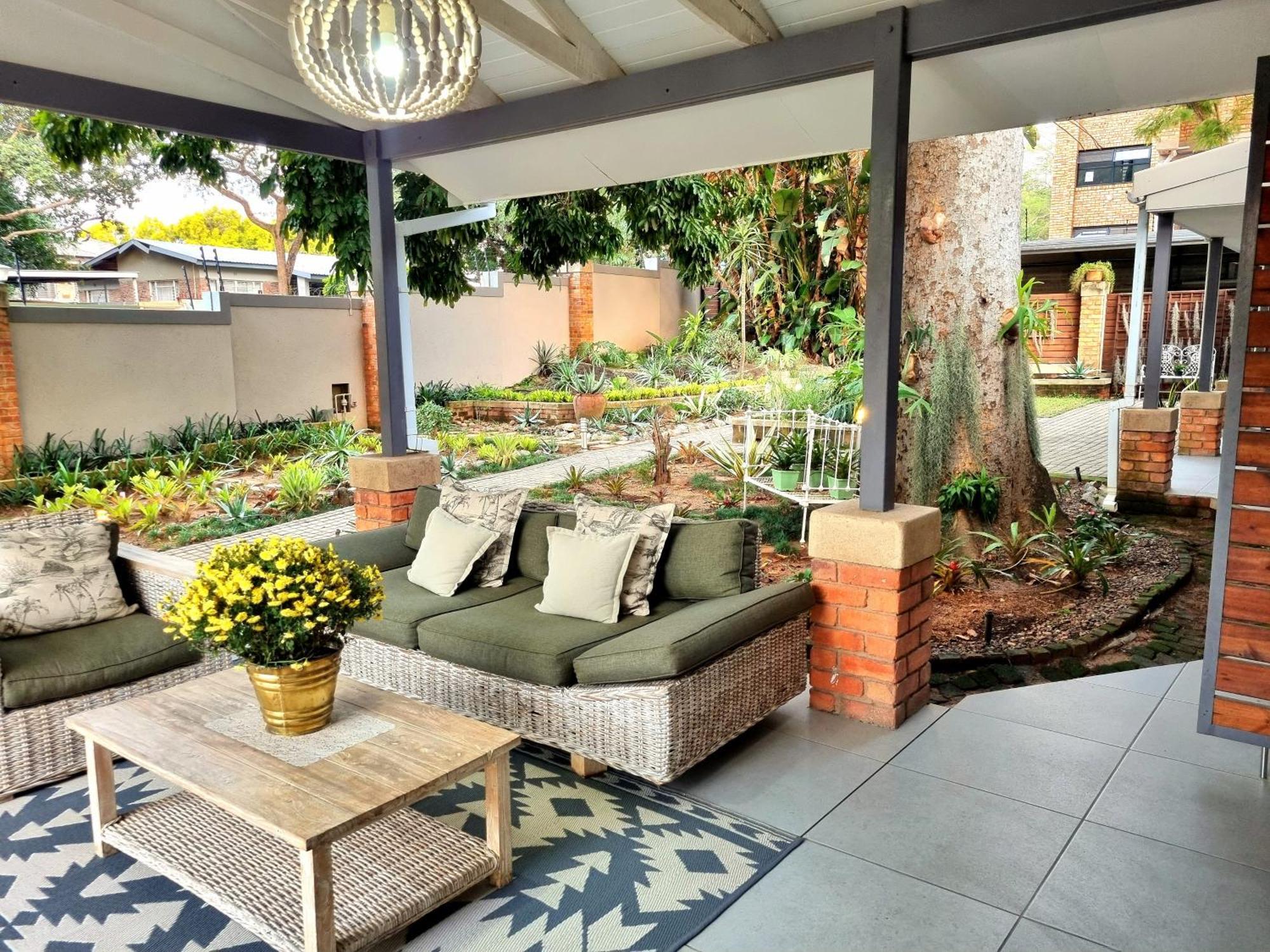 The Coral Tree Hotel Mbombela Buitenkant foto