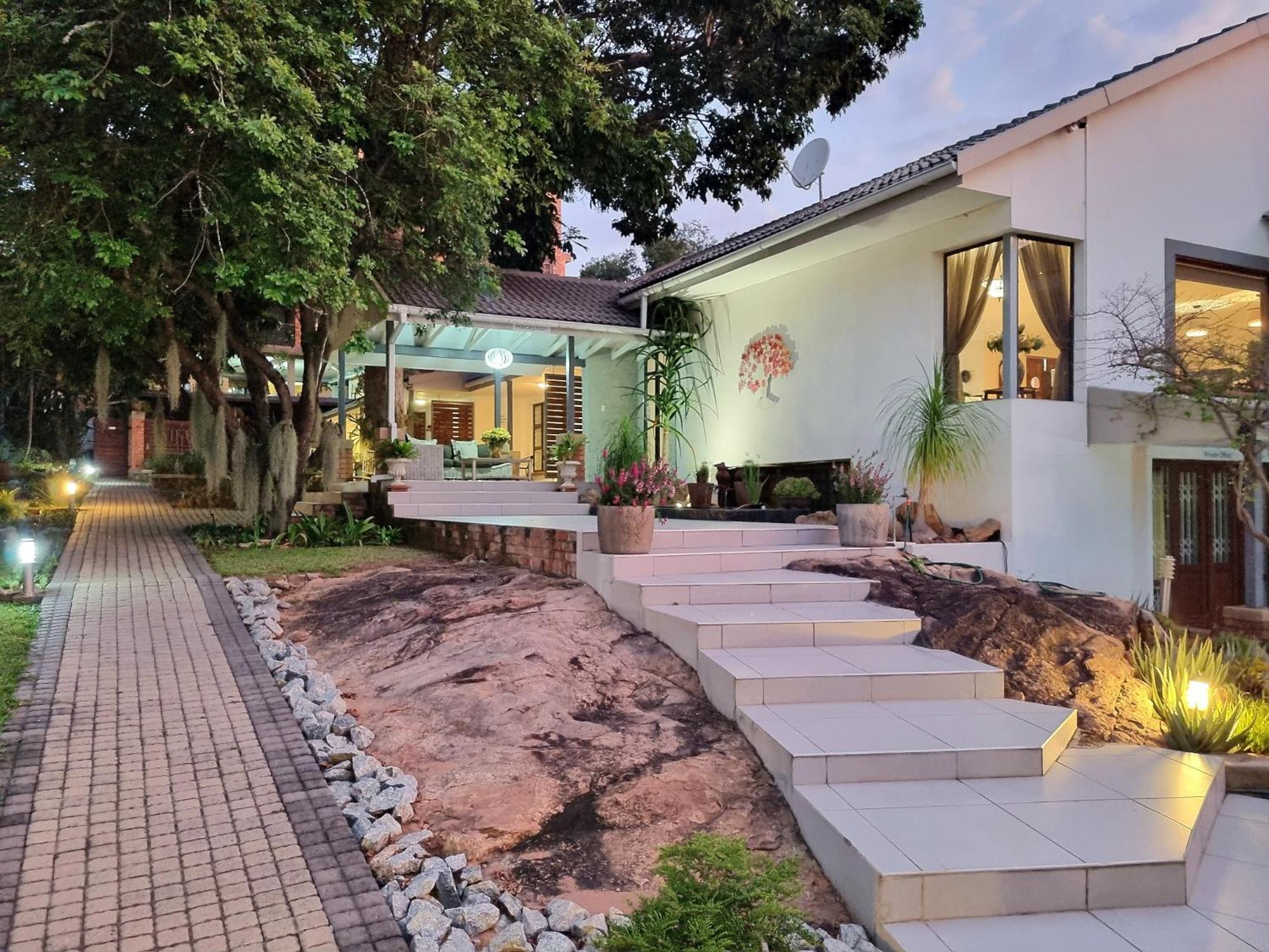 The Coral Tree Hotel Mbombela Buitenkant foto