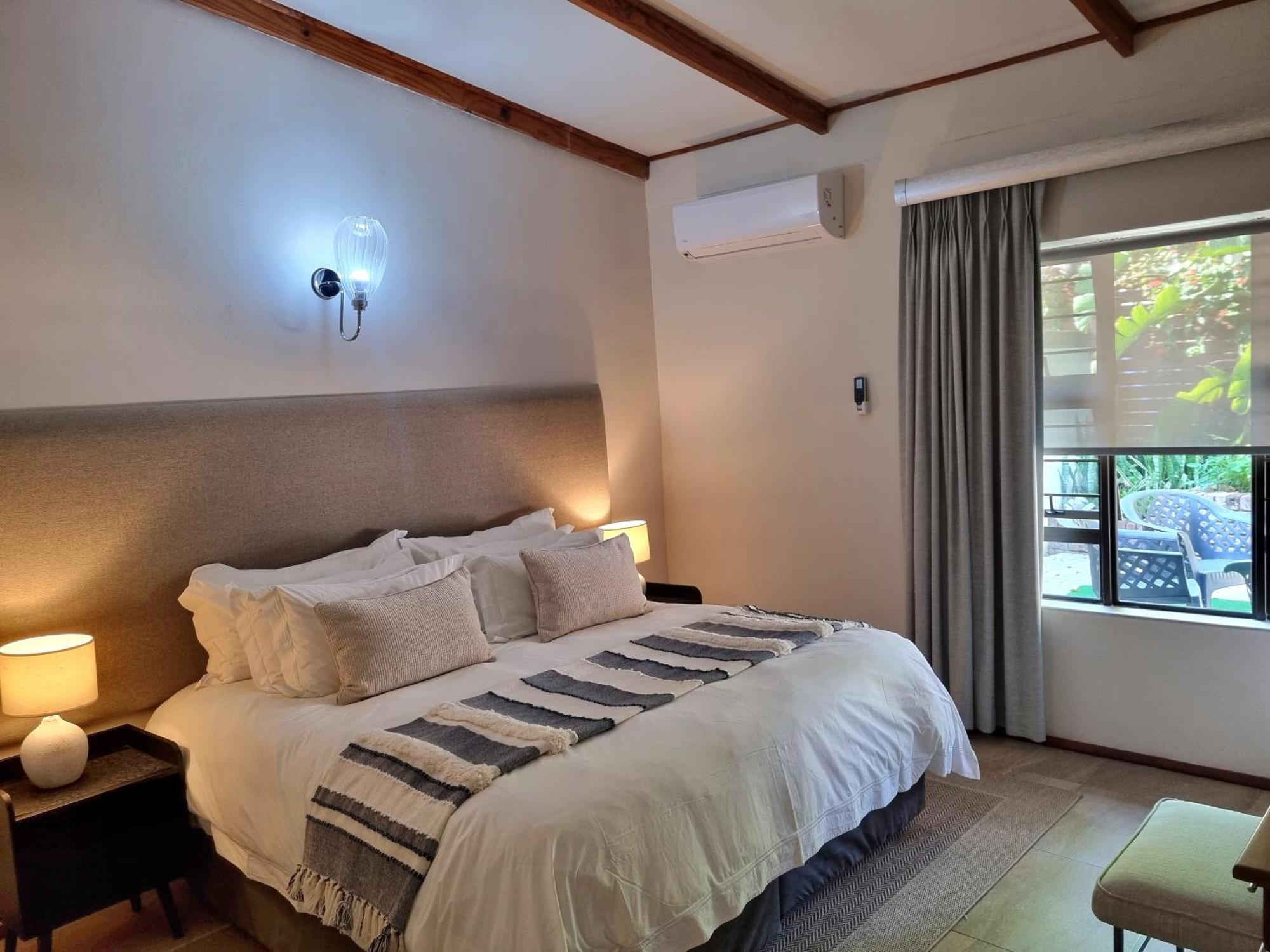 The Coral Tree Hotel Mbombela Buitenkant foto